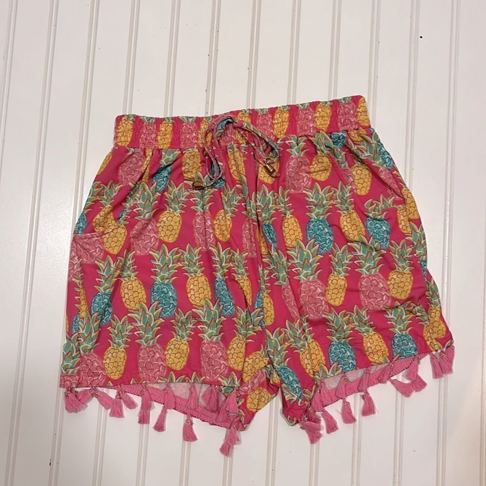 Simply Southern pineapple tassel shorts